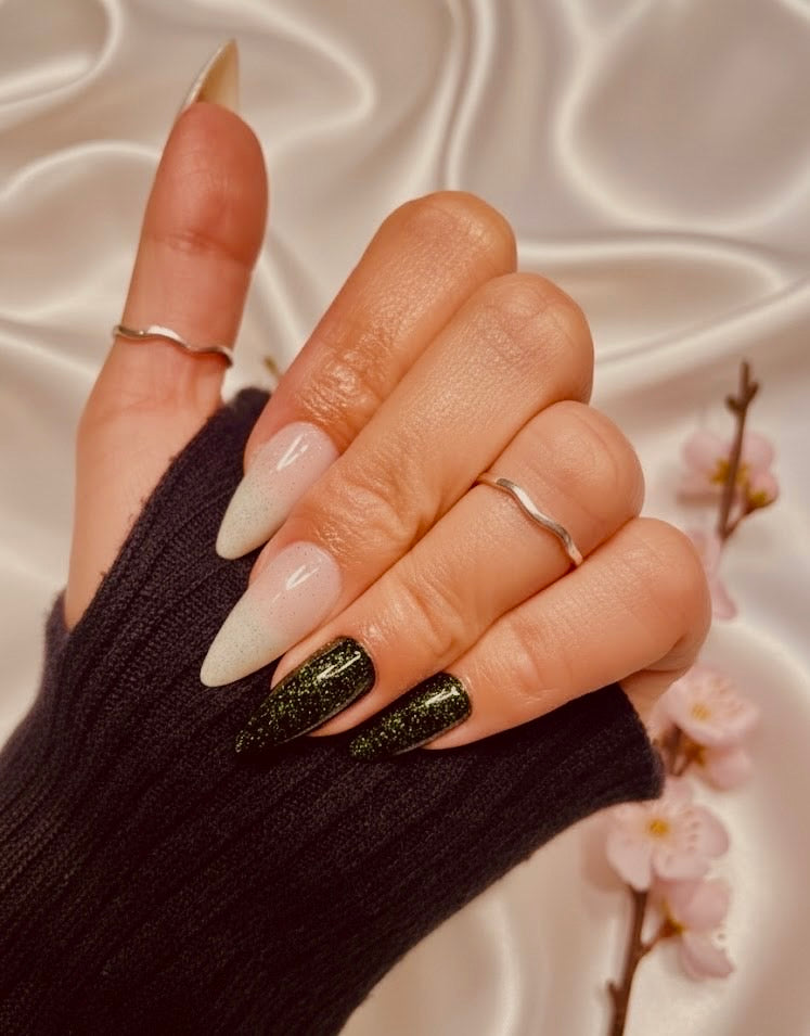 Easy Glam Black Snow Quick Nails