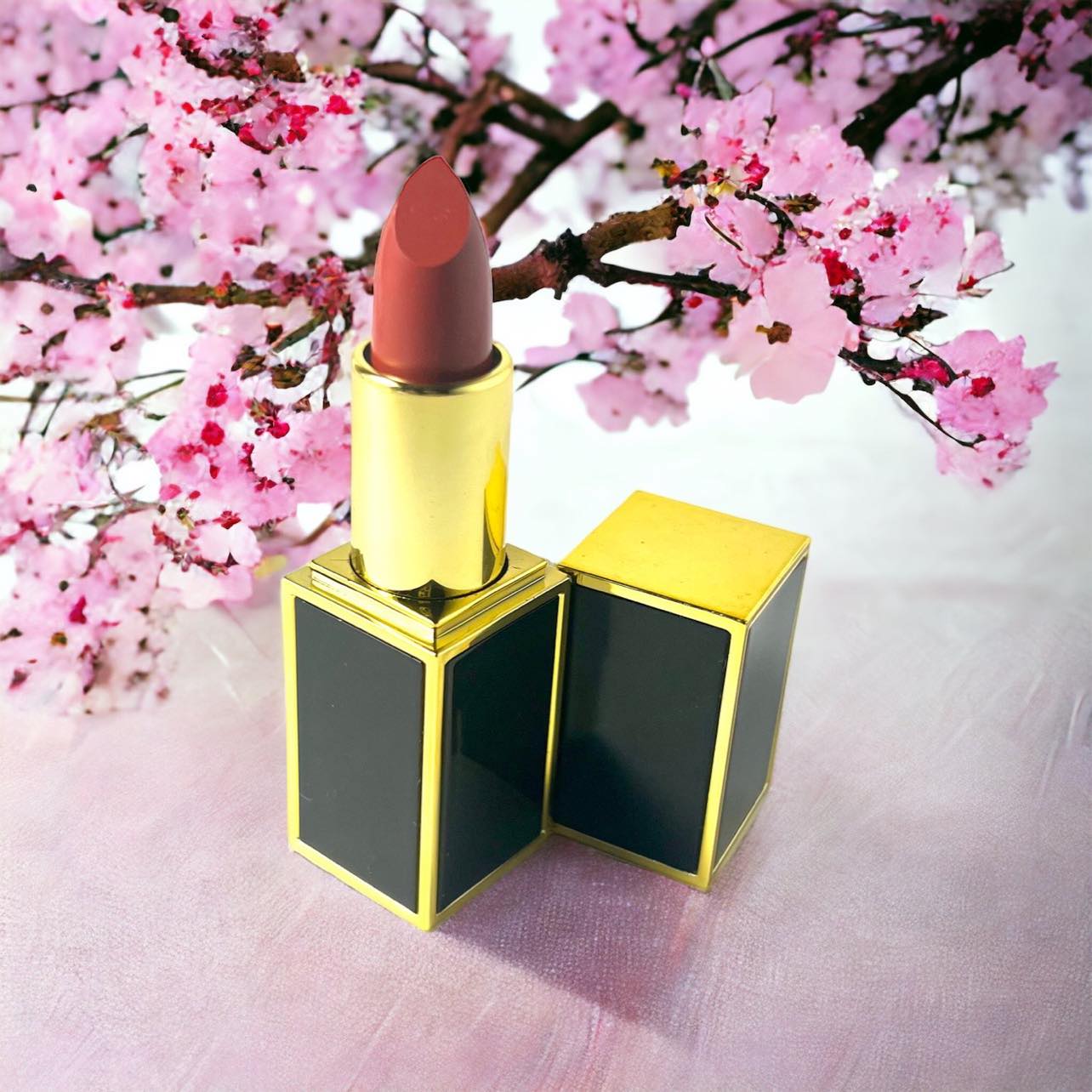 Easy Glam Siren Lipstick