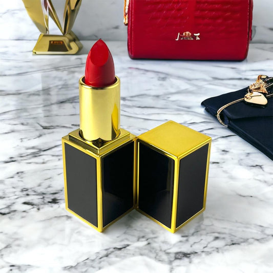 Easy Glam Scarlet Lipstick